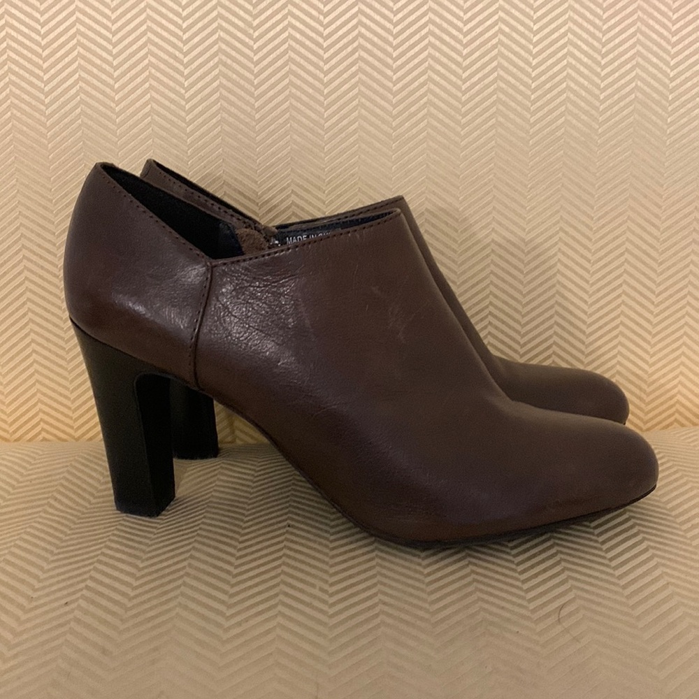 NWOT Geox shoes